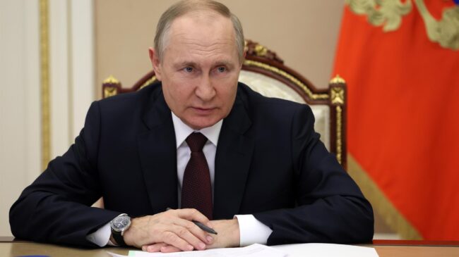 Putin firma una ley que permite movilizar a presos con delitos graves