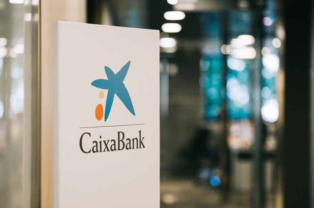 Caixabank pone en marcha una ‘oficina’ para centralizar la operativa de sus empleados