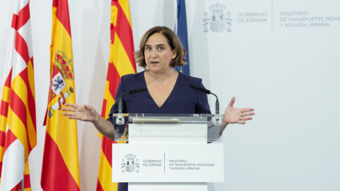 Ada Colau maniobra para romper el hermanamiento de Barcelona con Tel Aviv