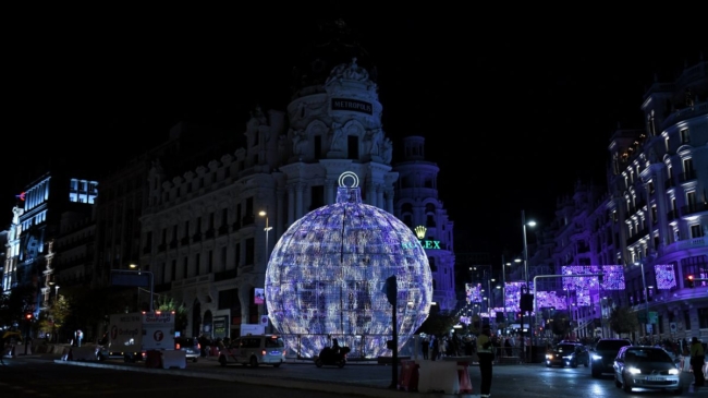 Madrid vuelve a iluminarse por Navidad: horarios, fechas y Naviluz 2022