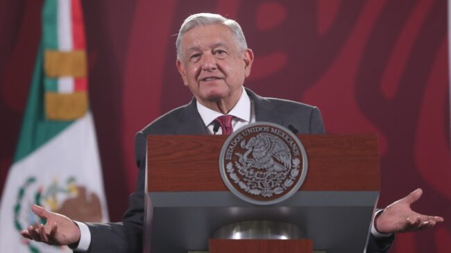 Las claves de la polémica reforma electoral de López Obrador que desata protestas en México