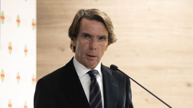 Aznar advierte que sin lealtad nacional peligra la democracia: «España está en una encrucijada»