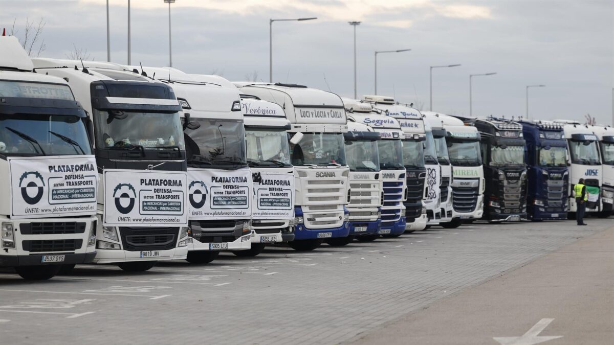 Los transportistas suspenden el paro por una «campaña de acoso y derribo»