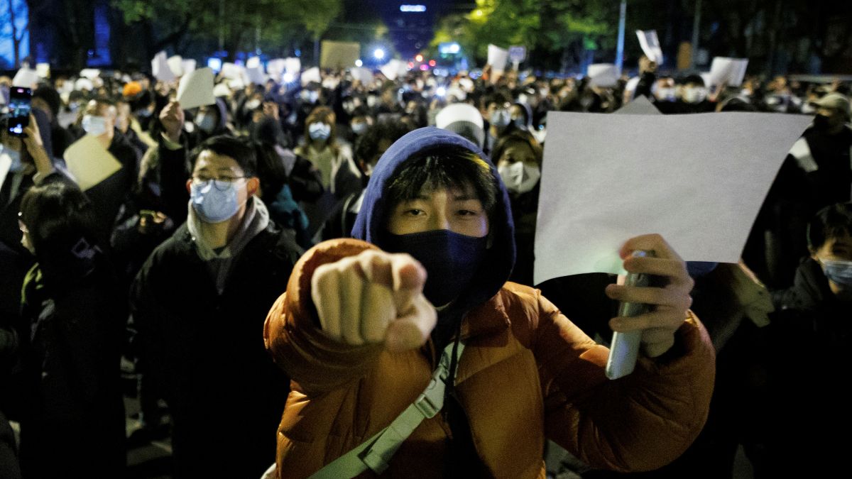 (VÍDEO) Las protestas contra la política de ‘cero covid’ se extienden a la ciudad china de Cantón