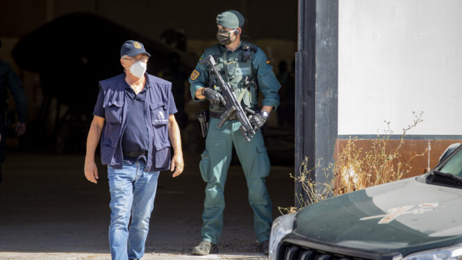 Condenados a prisión dos mandos de la Policía por liderar una banda de narcos