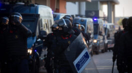 Los mossos critican que el nuevo protocolo 'antiokupas' del Govern «es todo humo»