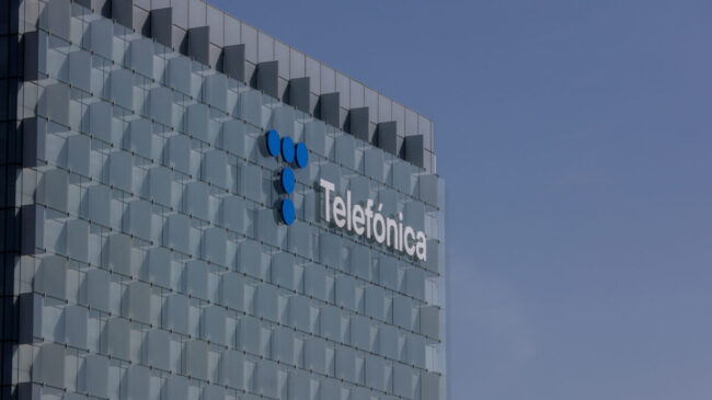 Telefónica prepara una subida salarial en España en torno al 8% y ligada al IPC
