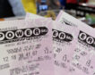 Récord mundial en un premio de lotería: un californiano gana 2.000 millones de dólares