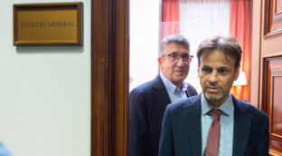 Podemos, ERC y Bildu recelan del PSOE en la 'ley mordaza': «Quieren enterrarla y retratarnos»