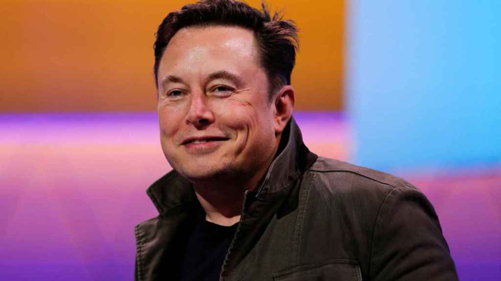 Elon Musk cobrará 8 dólares al mes por verificar las cuentas de Twitter: «Poder para el pueblo»