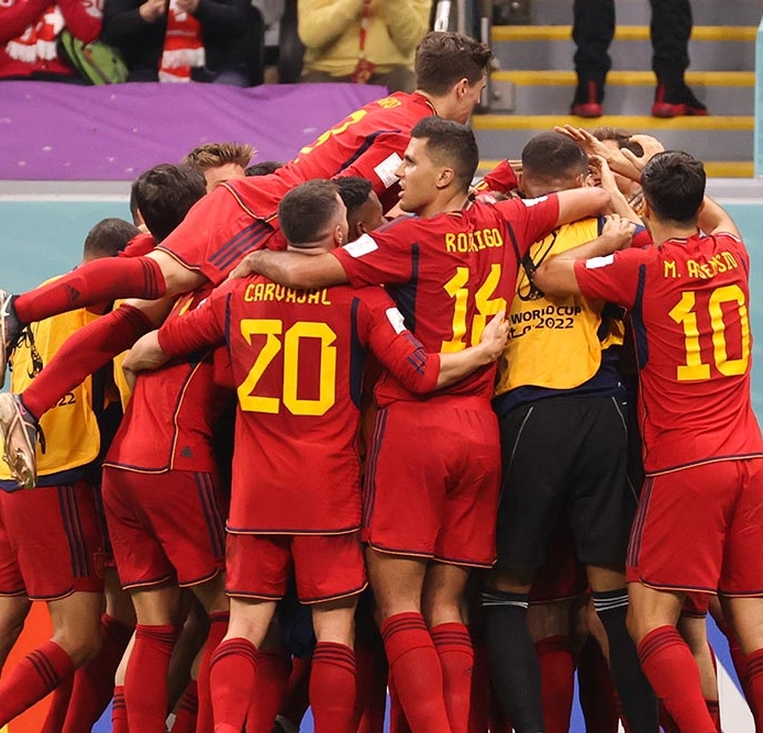 España empata ante Alemania en el Mundial y sigue su camino hacia los octavos de final