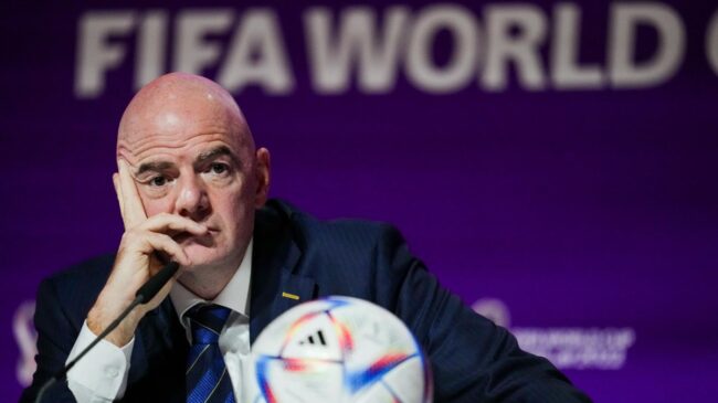 El presidente de la FIFA acusa de «hipocresía» a Occidente por las críticas al Mundial de Qatar