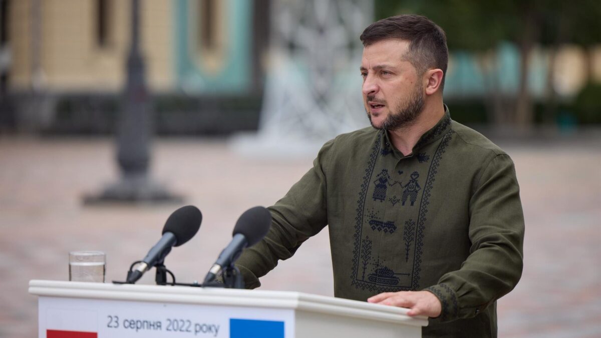 Zelenski asegura que es un día «histórico» tras la entrada de militares ucranianos en Jersón