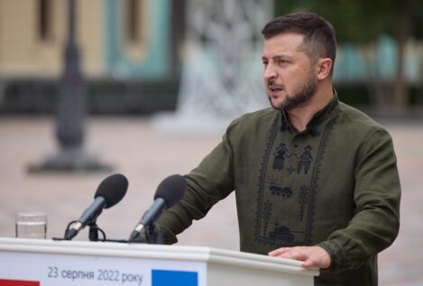 Zelenski asegura que es un día «histórico» tras la entrada de militares ucranianos en Jersón