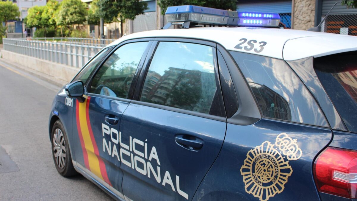 Muere un hombre por disparos de un agente tras una pelea con armas blancas en Madrid