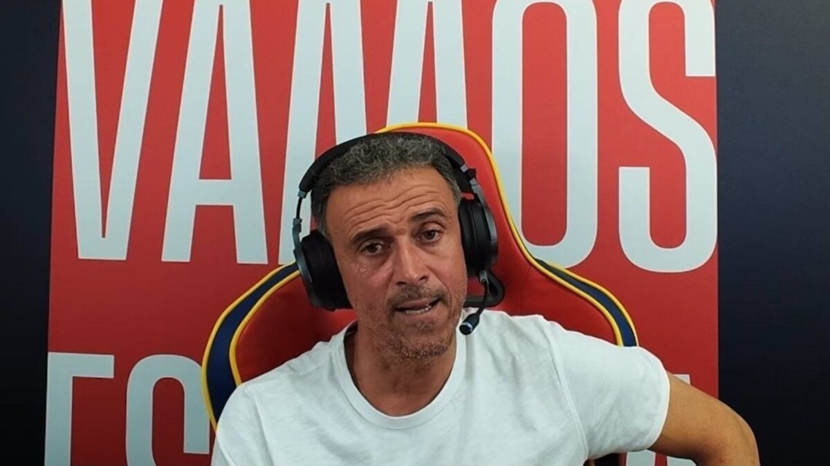 Luis Enrique debuta como ‘streamer’: «Un meme es un signo de admiración»