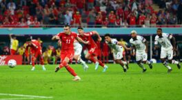 Gareth Bale rescata a Gales y acaba con el sueño americano