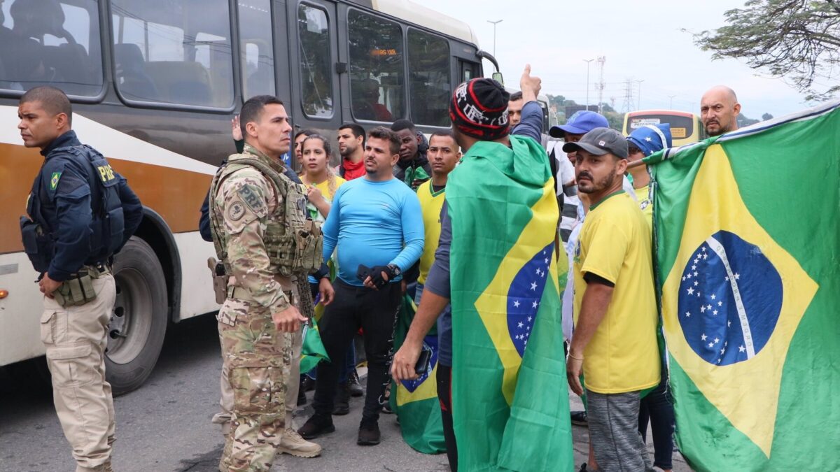 El partido de Bolsonaro pide al Supremo de Brasil anular los votos de las urnas electrónicas