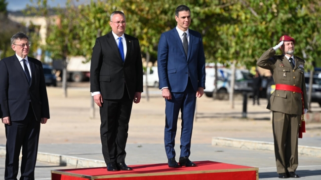 Sánchez abre la puerta a la concesión de la nacionalidad a los rumanos en España