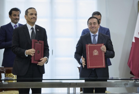 Albares habla con su homólogo de Qatar para abordar las relaciones bilaterales