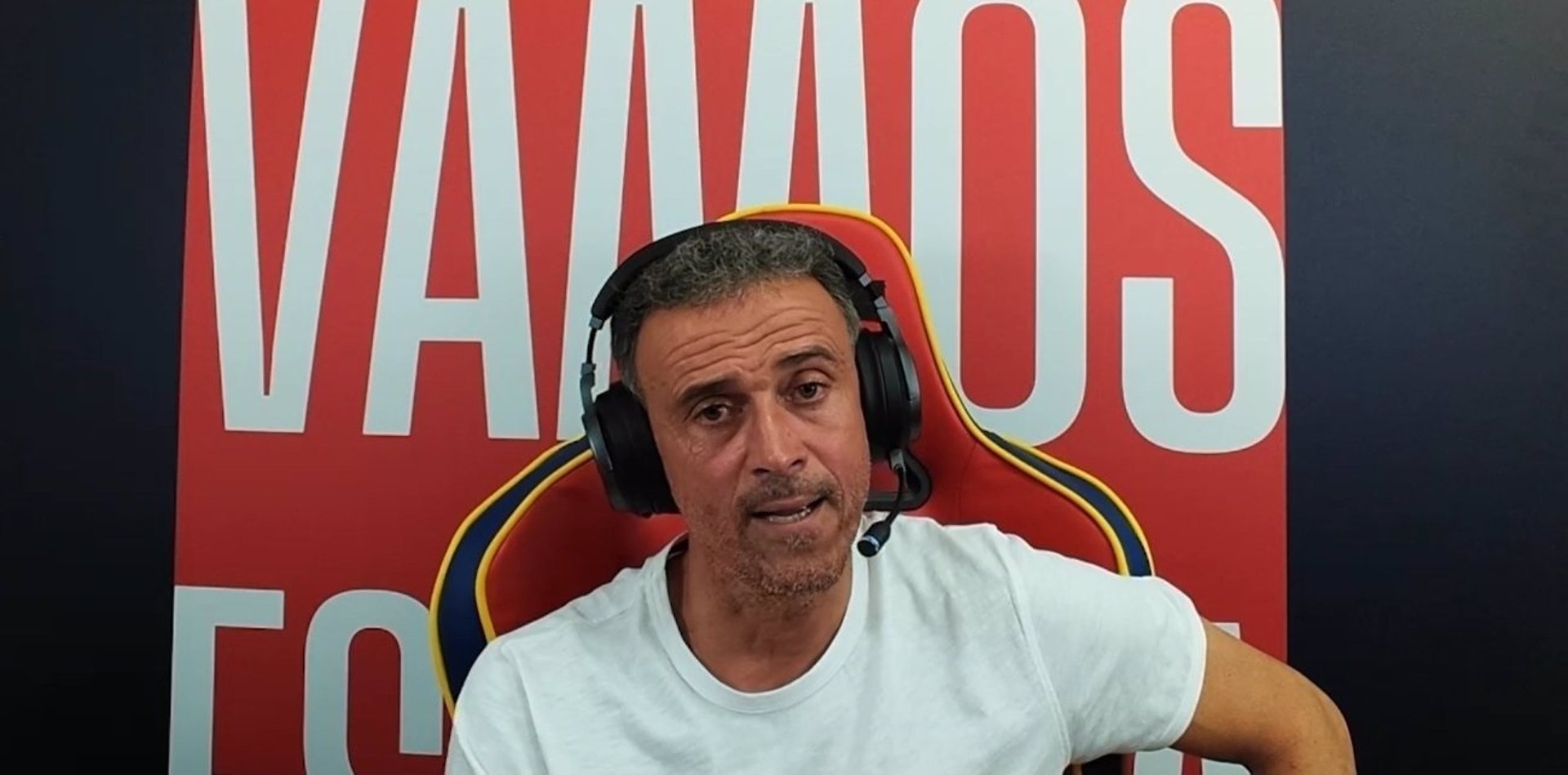 Luis Enrique bromea con presentarse a las elecciones si España gana el Mundial