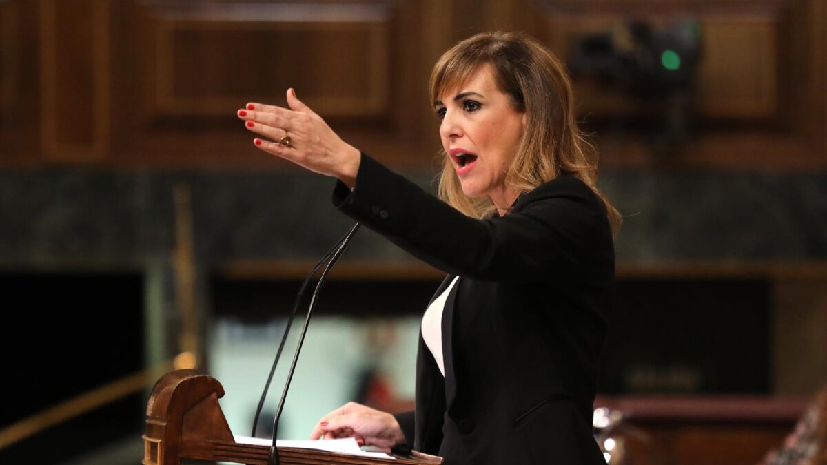 Echan del atril del Congreso a una diputada de Vox por no retirar el término «filoetarra»