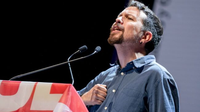 Pablo Iglesias recuerda a Yolanda Díaz la "generosidad" de Podemos y le pide "respeto"