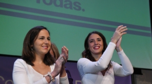 Manifestación ante el Ministerio de Igualdad para exigir su cierre: «Es un chiringuito inútil»