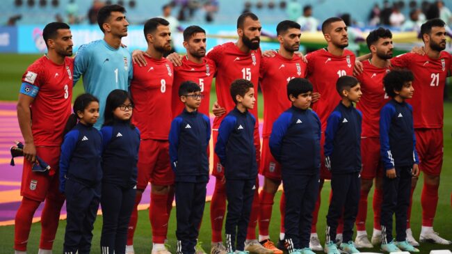 (VÍDEO) El gesto de los futbolistas de Irán en el Mundial para solidarizarse con las protestas: no cantar el himno