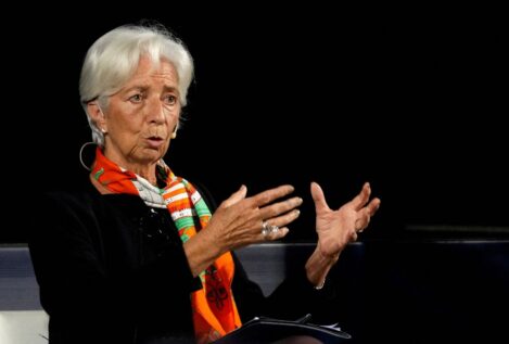 Lagarde advierte de que el riesgo de recesión ha aumentado a pesar de las alzas en el PIB