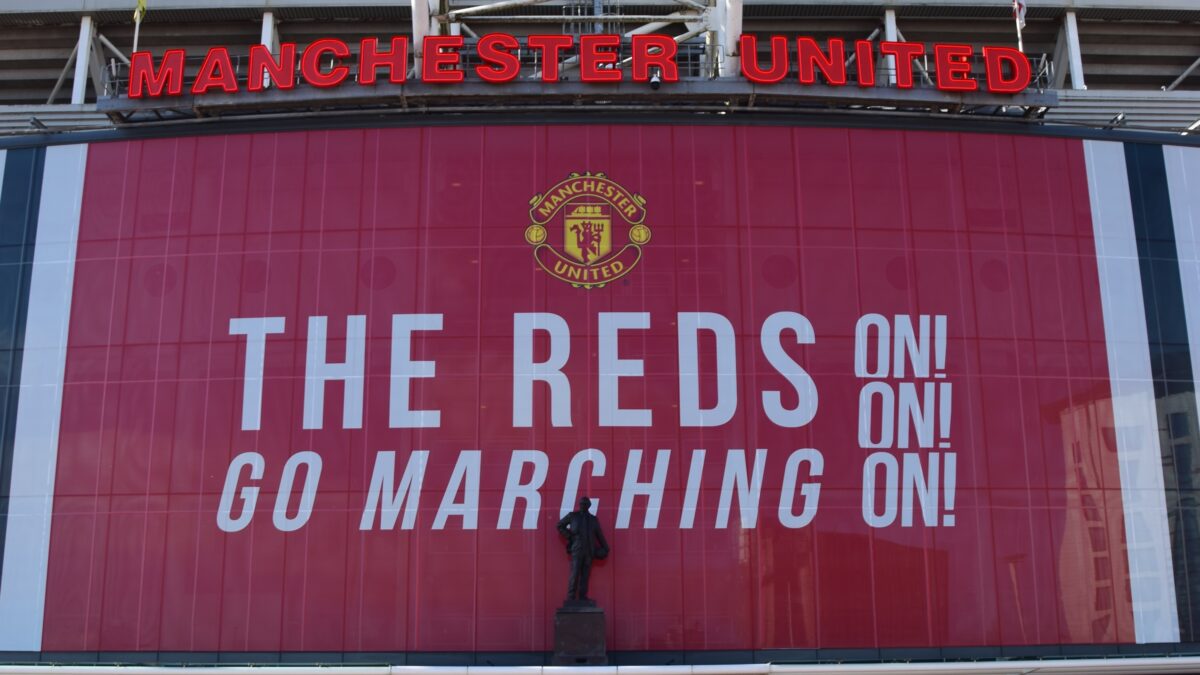 Los dueños del Manchester United se plantean vender el club