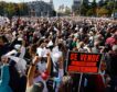 Miles de personas marchan por la sanidad pública en Madrid