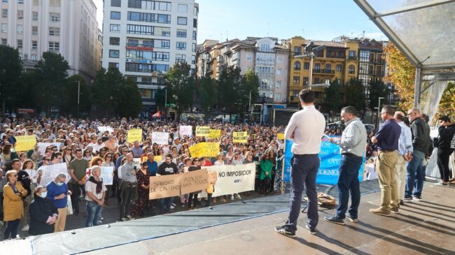 Los médicos de Cantabria no aceptan el preacuerdo y seguirán en huelga