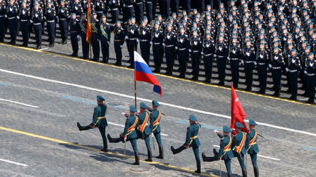 Las escuelas rusas impartirán preparación militar inicial a partir de 2023