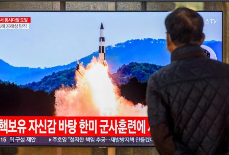 Corea del Norte lanza por segundo día consecutivo un misil balístico al mar de Japón