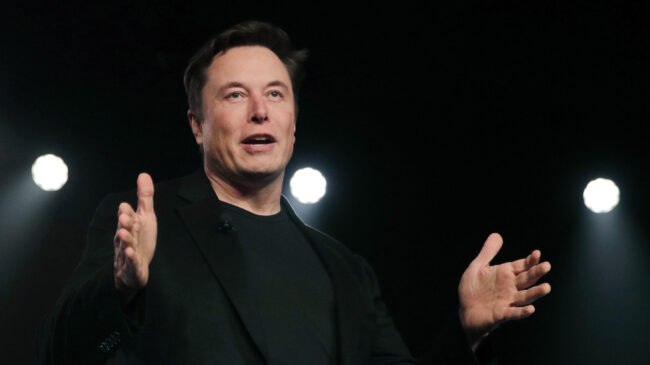 Las acciones de Tesla caen a su nivel más bajo en dos años tras conocerse la venta de acciones de Musk