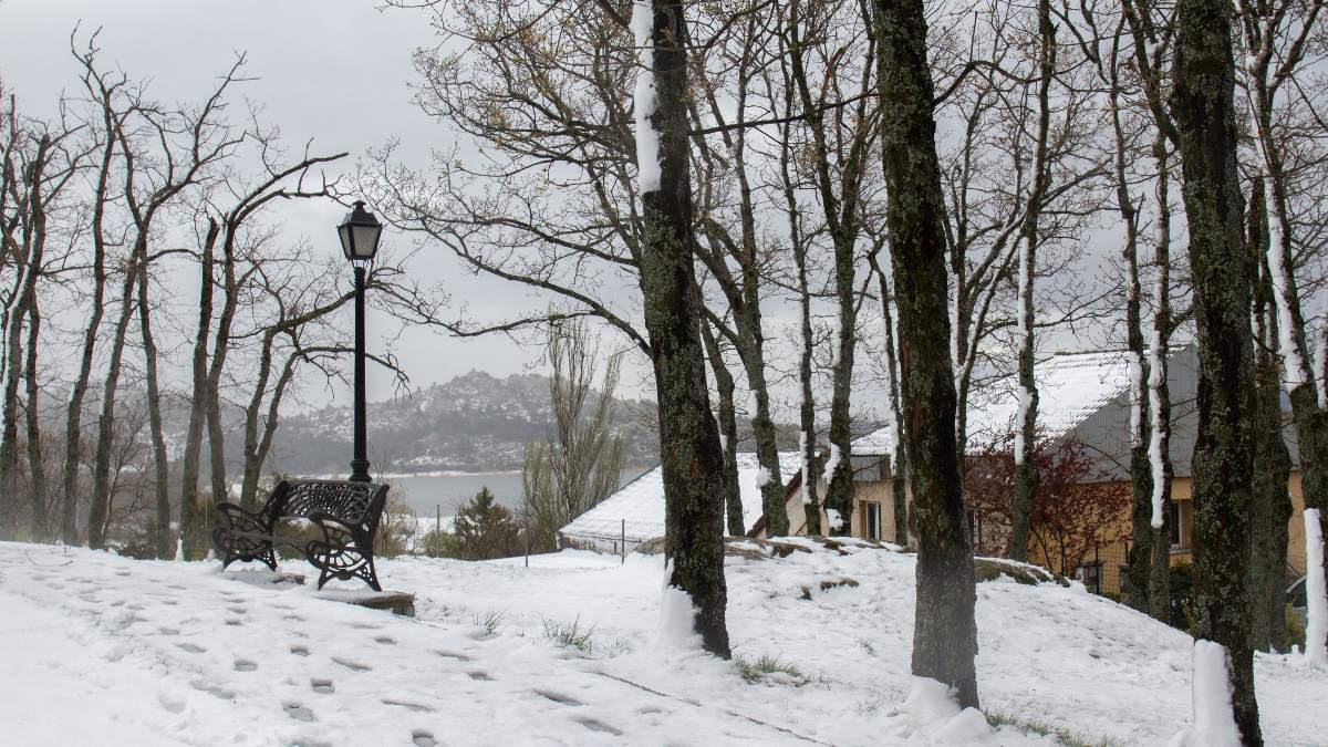 Llegan las nevadas a España: la Aemet avisa de la llegada del frente frío