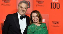 Dado de alta el esposo de Nancy Pelosi después del ataque sufrido hace unos días