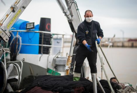 El sector pesquero ultima un informe jurídico para tumbar los planes de la eólica marina