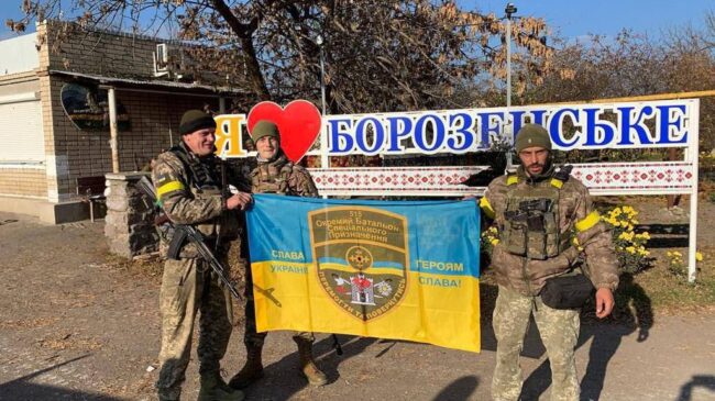 Ucrania reivindica avances en Jersón, donde Rusia inició la retirada de sus tropas