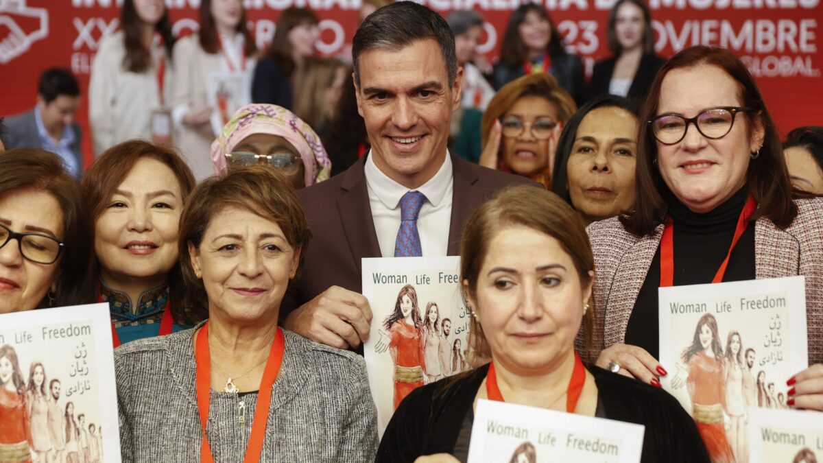 (VÍDEO) Sánchez resalta la «valentía» de las mujeres iraníes dos meses después de afirmar que no podía «opinar» al respecto