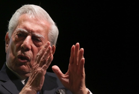 Savater, Vargas-Llosa y otros intelectuales cargan contra Sánchez por abolir la sedición