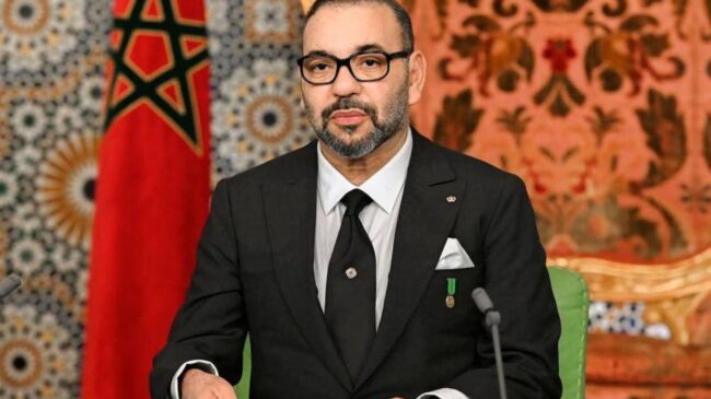 El rey de Marruecos invita al presidente argelino a un "diálogo" tras la crisis por el Sáhara Occidental