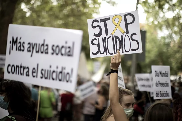 Récord de suicidios en 2022: los expertos exigen a Sánchez que apruebe un plan nacional