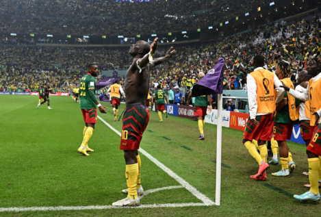 ¿Cuándo fue la última vez que Brasil perdió un partido en la fase de grupos antes de Qatar?