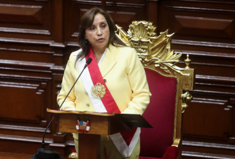 Boluarte es nombrada presidenta de Perú tras el intento de autogolpe y la detención de Castillo