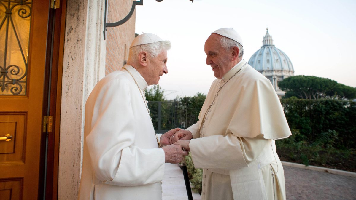 Así será el funeral de Benedicto XVI: este es el protocolo cuando muere un papa