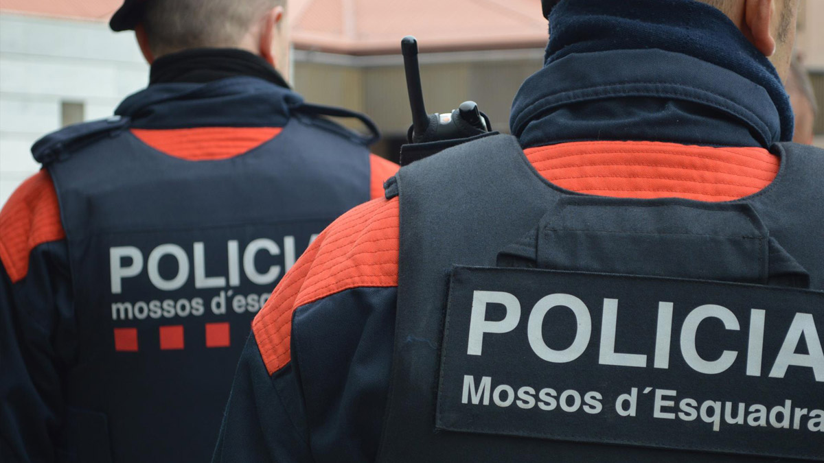 Detenidos dos mossos d’esquadra acusados de quedarse dinero de una operación policial
