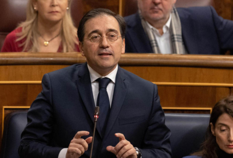 Albares asegura que no hay eurodiputados españoles investigados en el 'Qatargate'
