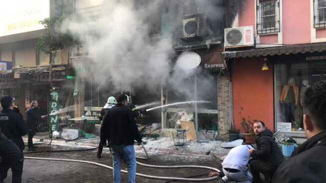 (VÍDEO) Al menos 7 muertos y varios heridos por una explosión de gas en un restaurante en Turquía